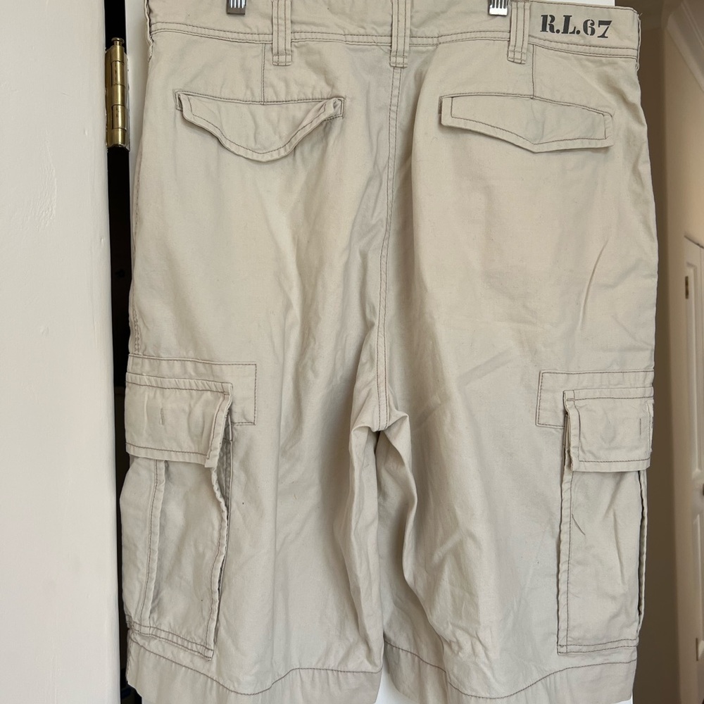 POLO JEANS COMPANY CARGO SHORTS SZ-34 EXCELLENT CONDITION 😎😎 - Picture 2 of 4